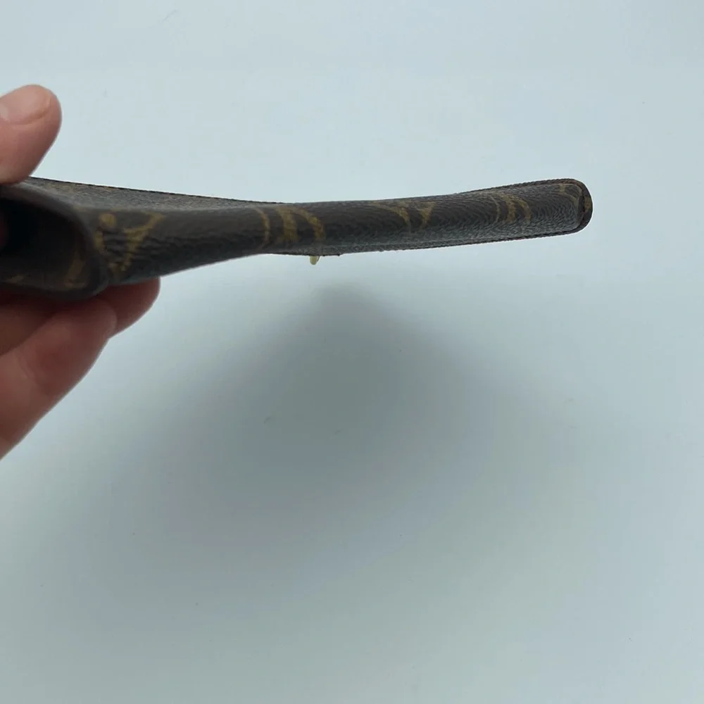 LOUIS VUITTON MONOGRAM TOILETRY 15 WITH UNBRANDED GOLD CHAIN